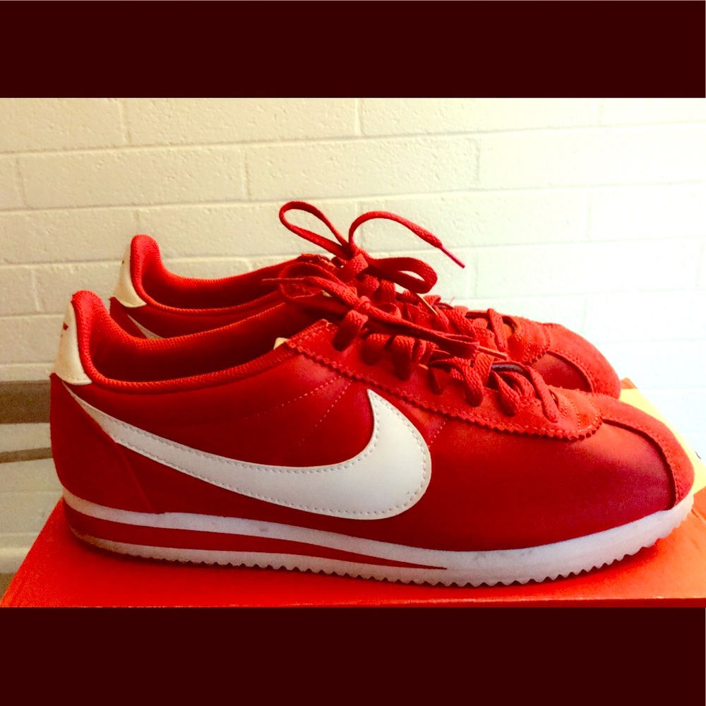 Classic Cortez Nylon (Red) Men’s US 10.5